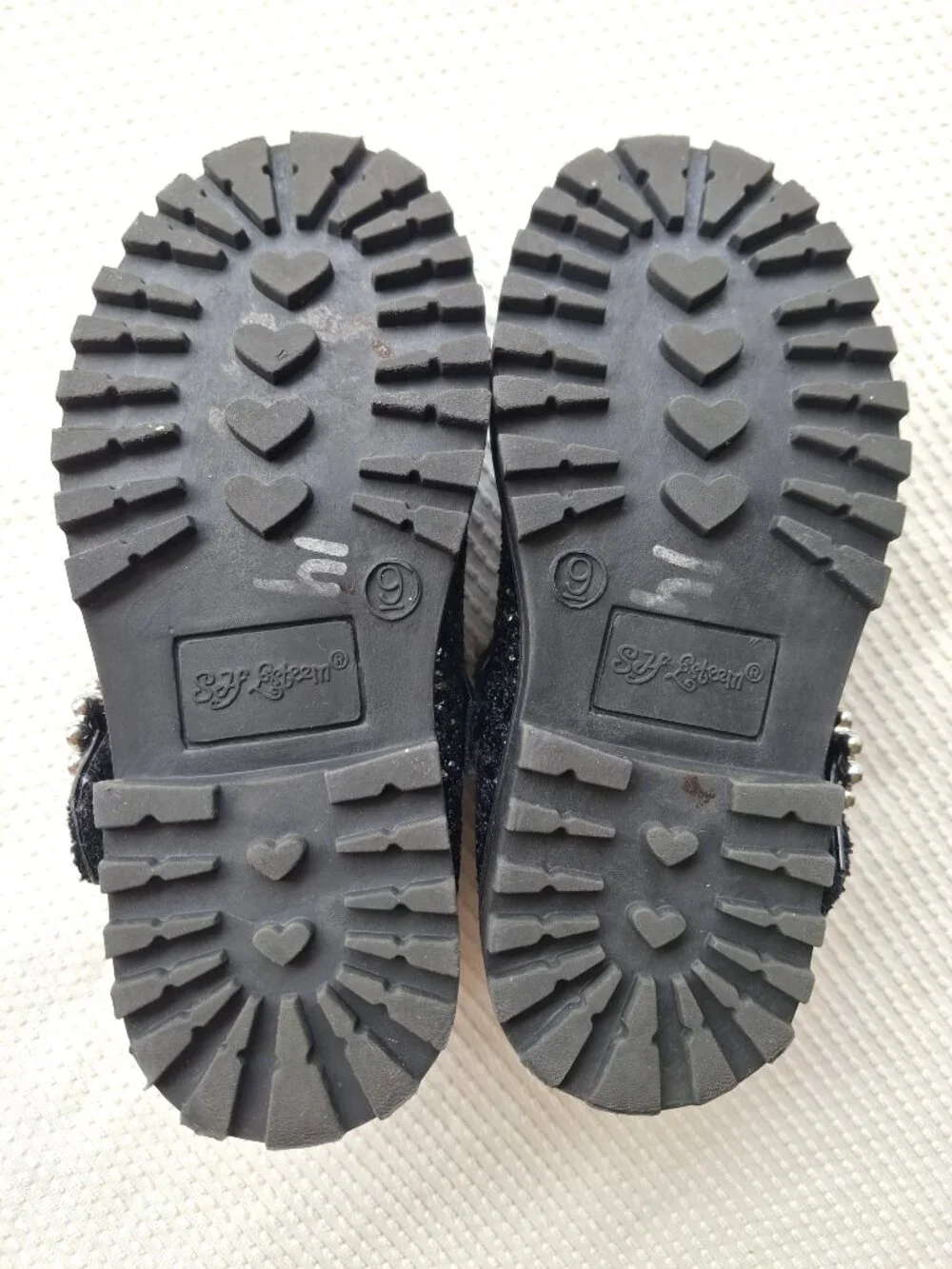 A Lil Dream Girls Black Glitter Mary Jane Flats Size 9 Hook & Loop Shoes